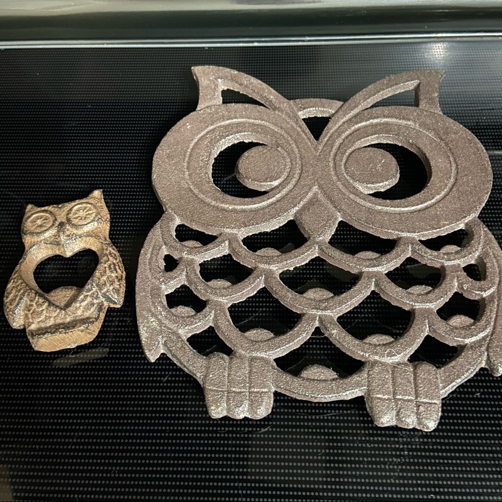 Cast iron Owl trivet and bottle opener set